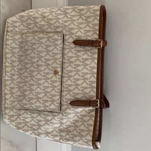 Michael Kors pocketbook